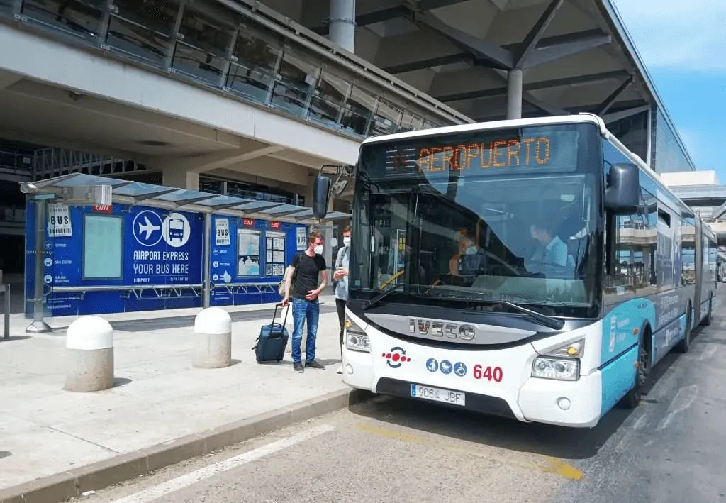 Málaga tömegközlekedés: teljes útmutató turistáknak (2026)
