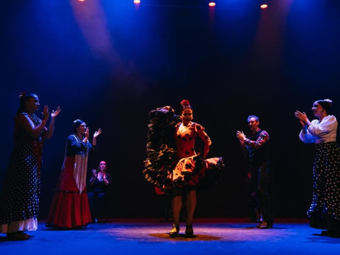 Flamenco est öt előadóművésszel, Teatro Flamenco Sevilla